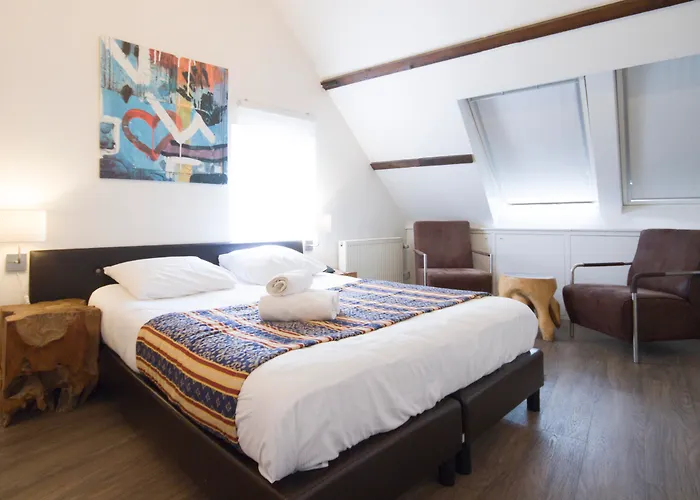 Acostar Hotel